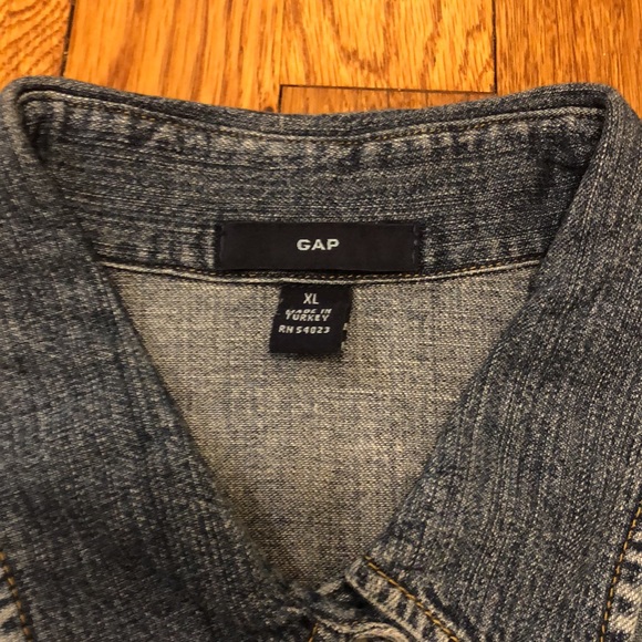 Gap Denim Button Up Tank - Picture 2 of 4